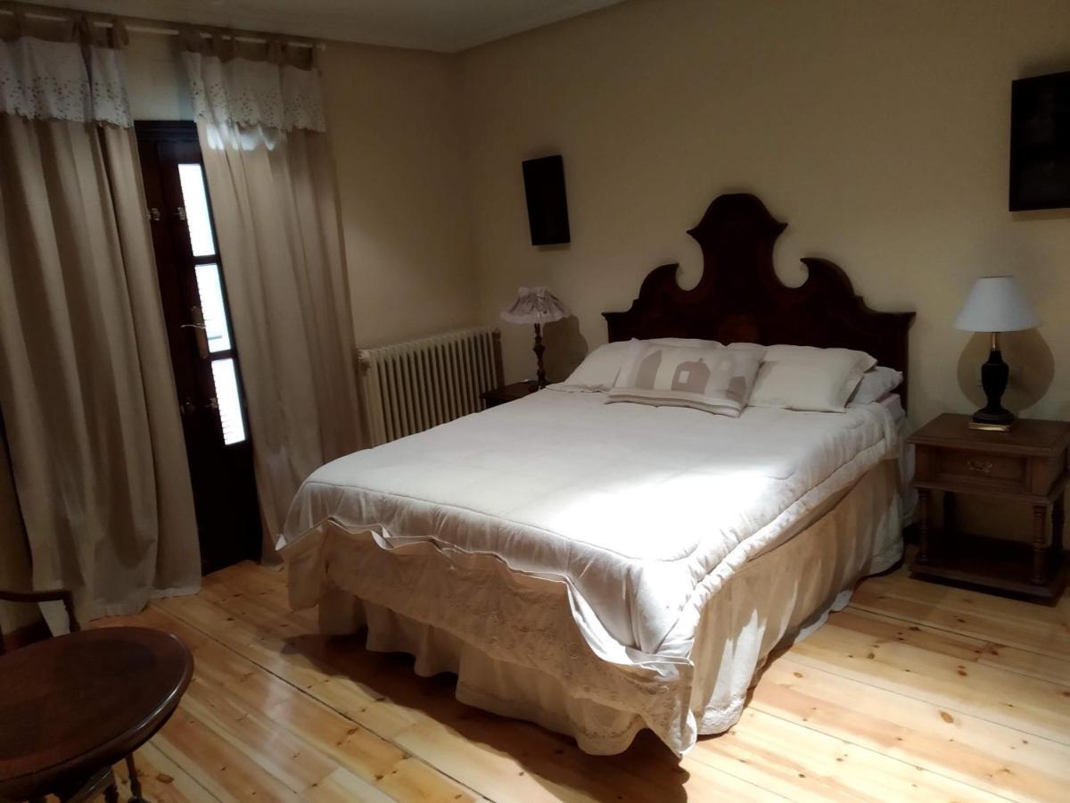 El Campillo Villa Pelabravo Exteriör bild