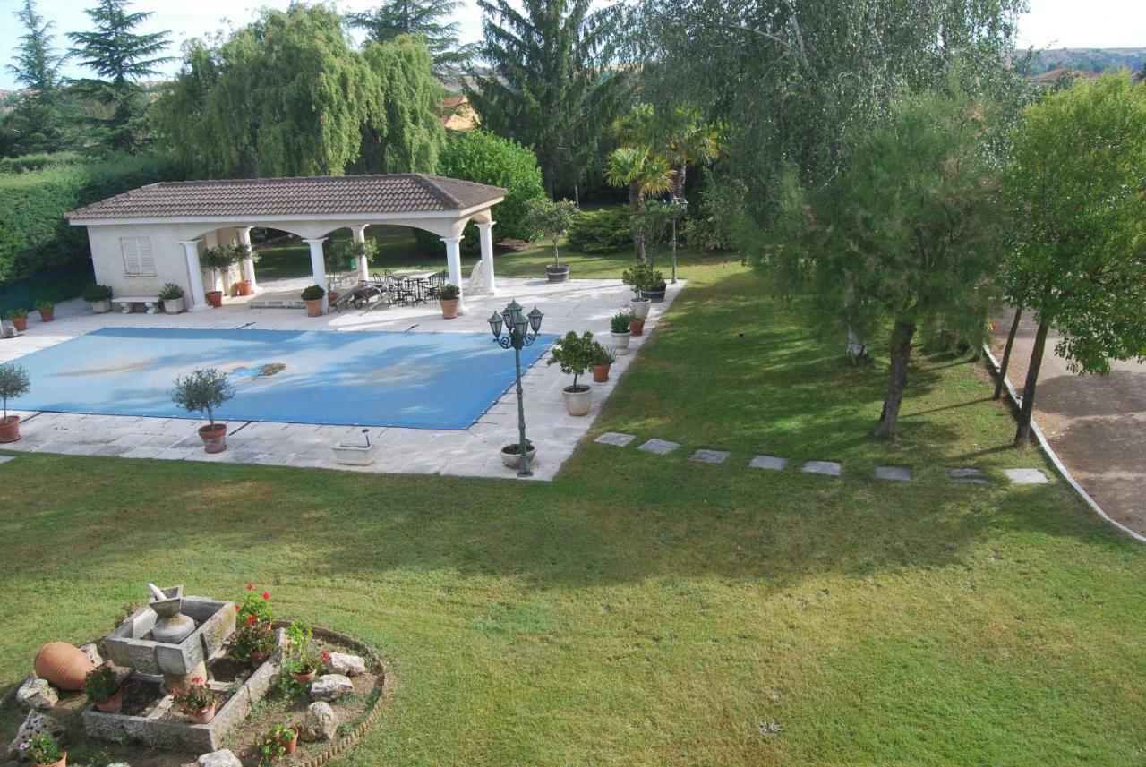 El Campillo Villa Pelabravo Exteriör bild